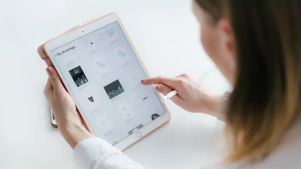 How Do Touch Screen Panels Detect Your Touch