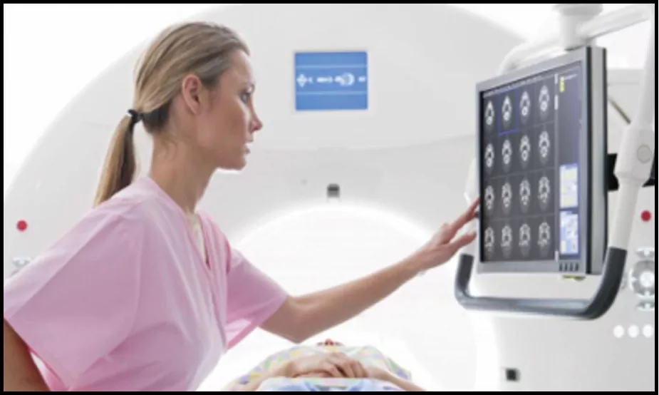 Display touch integrato in apparecchiatura medicale